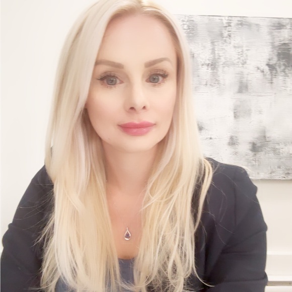 Meet your Posher, Melissa - Picture 1 of 1